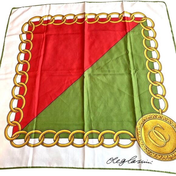 Oleg Cassini Signed Logo Scarf Silky Gold Chain Medallion Green & Red 26” Square - Picture 2 of 7